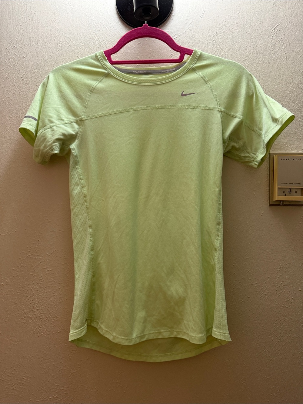 Nike Women's Light Green Short Sleeve Athletic Tee